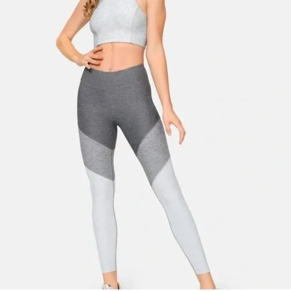 Outdoor Voices women’s leggings size small tri-color gray excellent condition - Picture 1 of 6